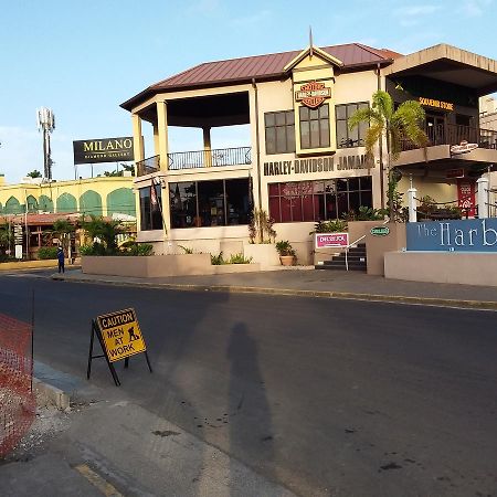 Mcfarlane'S Place Ocho Rios Exteriör bild