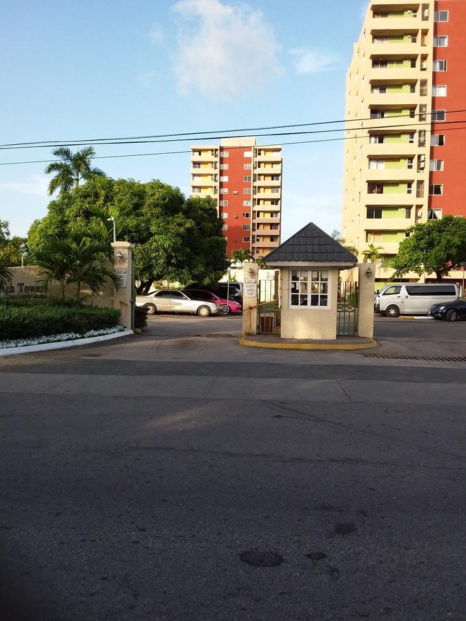 Mcfarlane'S Place Ocho Rios Exteriör bild