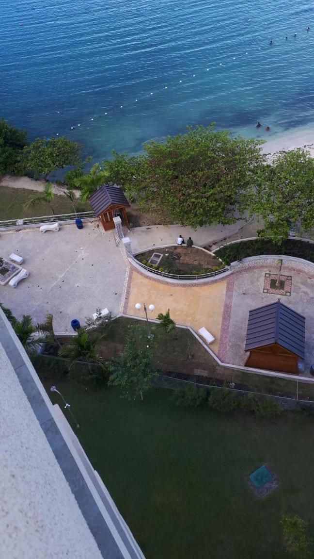 Mcfarlane'S Place Ocho Rios Exteriör bild