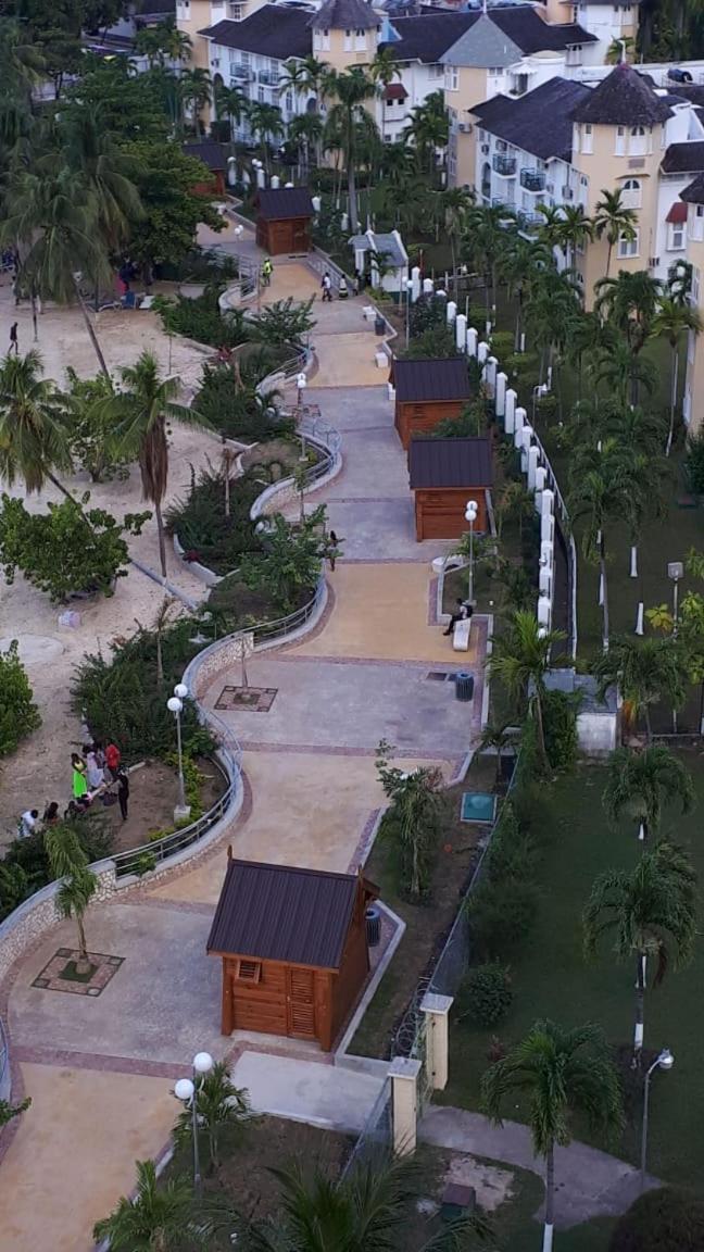 Mcfarlane'S Place Ocho Rios Exteriör bild